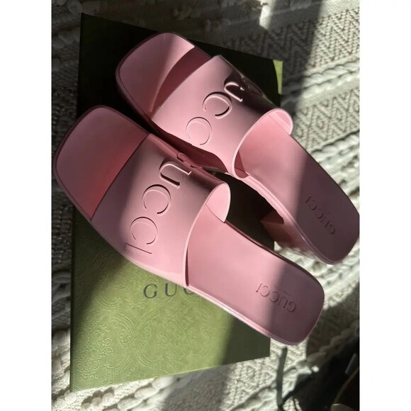 Gucci Pink Rubber Slide Sandals Size 6.5 Gucci Pink Rubber Slide Sandals Women's - Picture 2 of 9